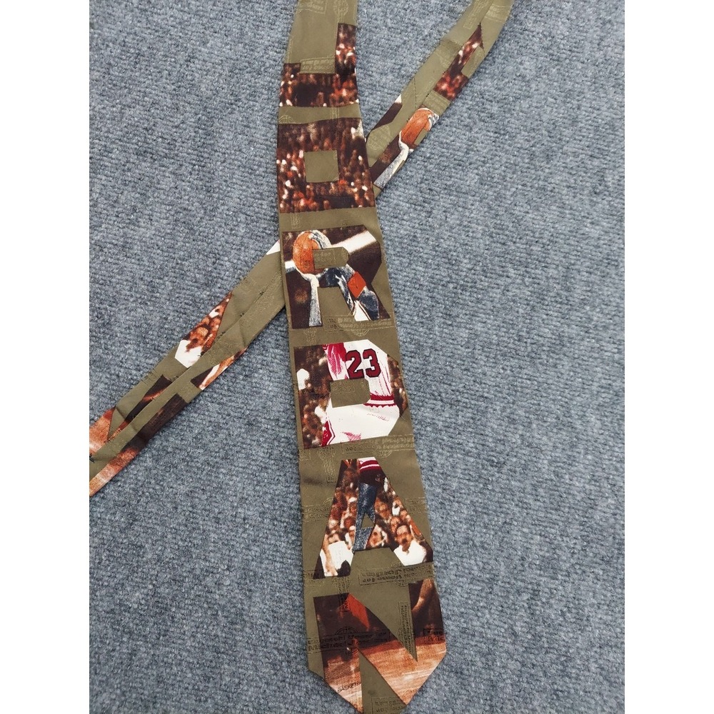 Vtg Michael Jordan Tie Necktie Silk Olive Green Graphic Chicago Bulls Spellout